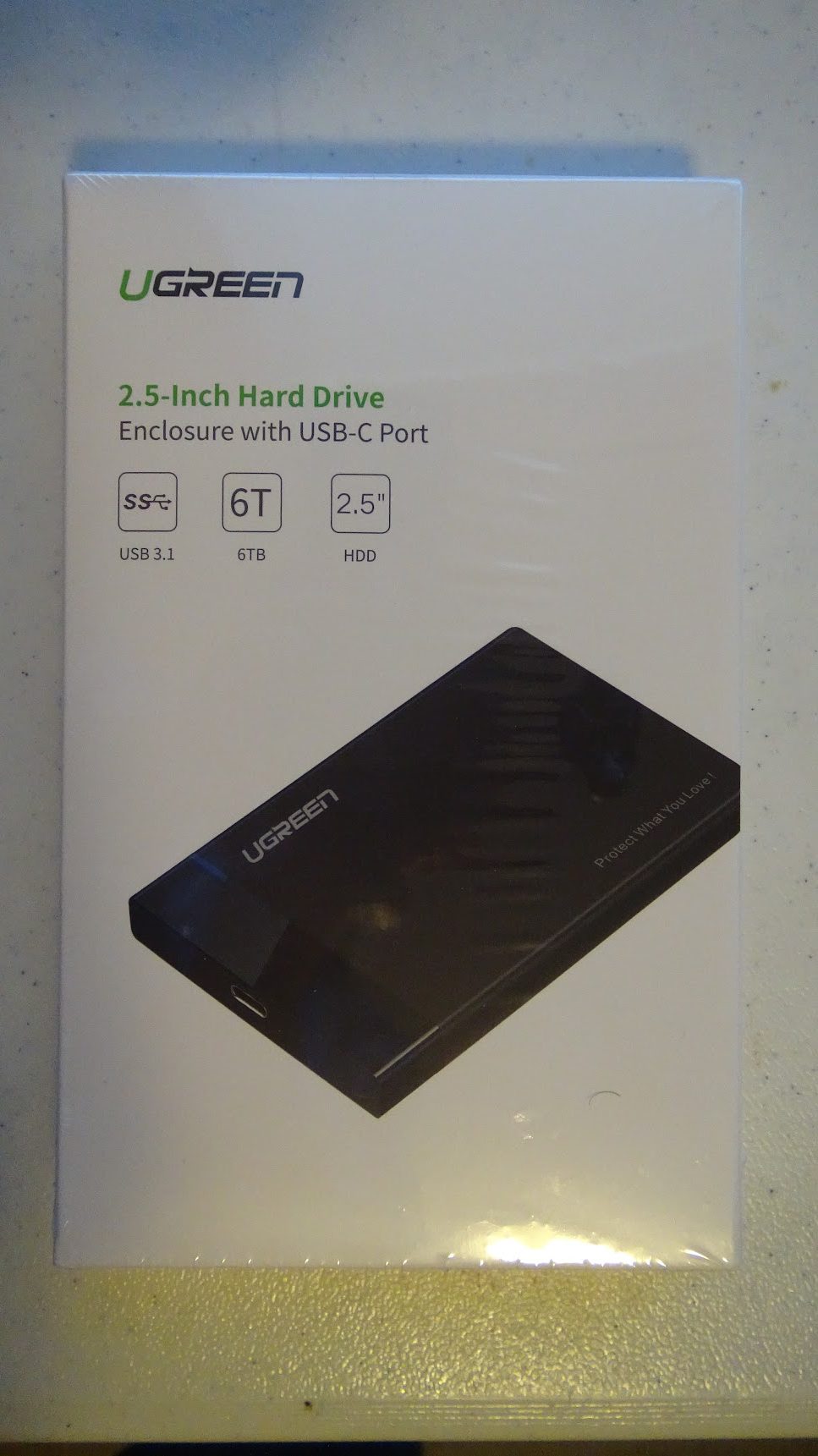UGREEN 2.5 HDD to USB-C enclosure 1