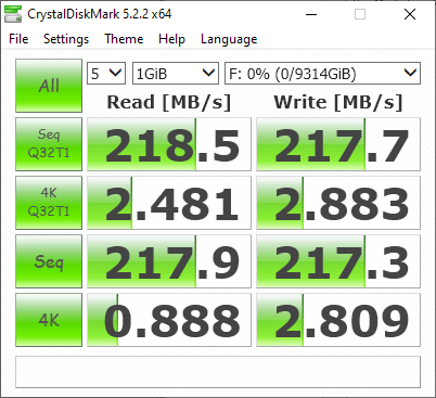 Shucked WD 10TB EMAZ CrystalDiskMark benchmark