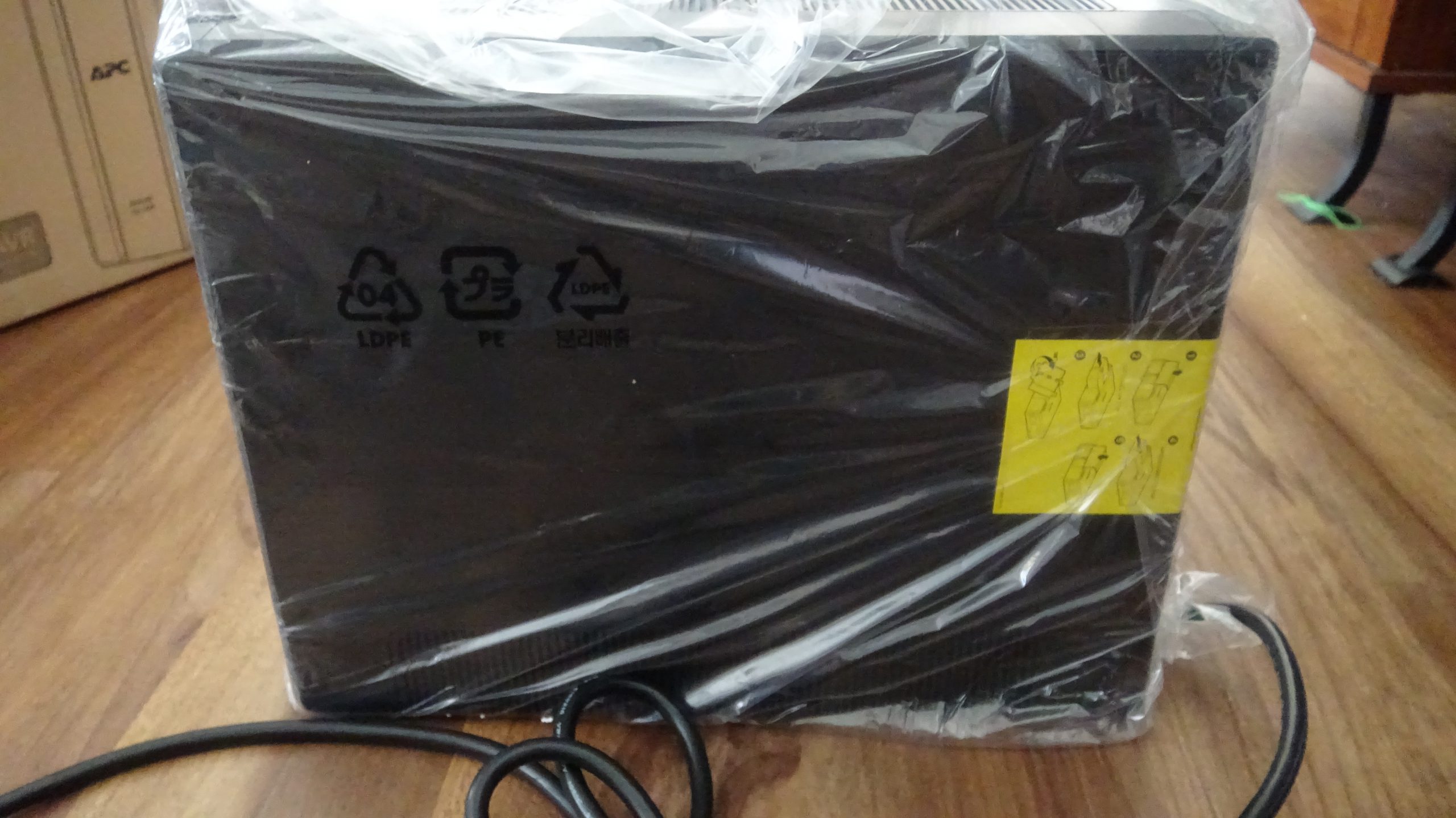 APC Back-UPS PRO 1500 (BR1500G) - 12