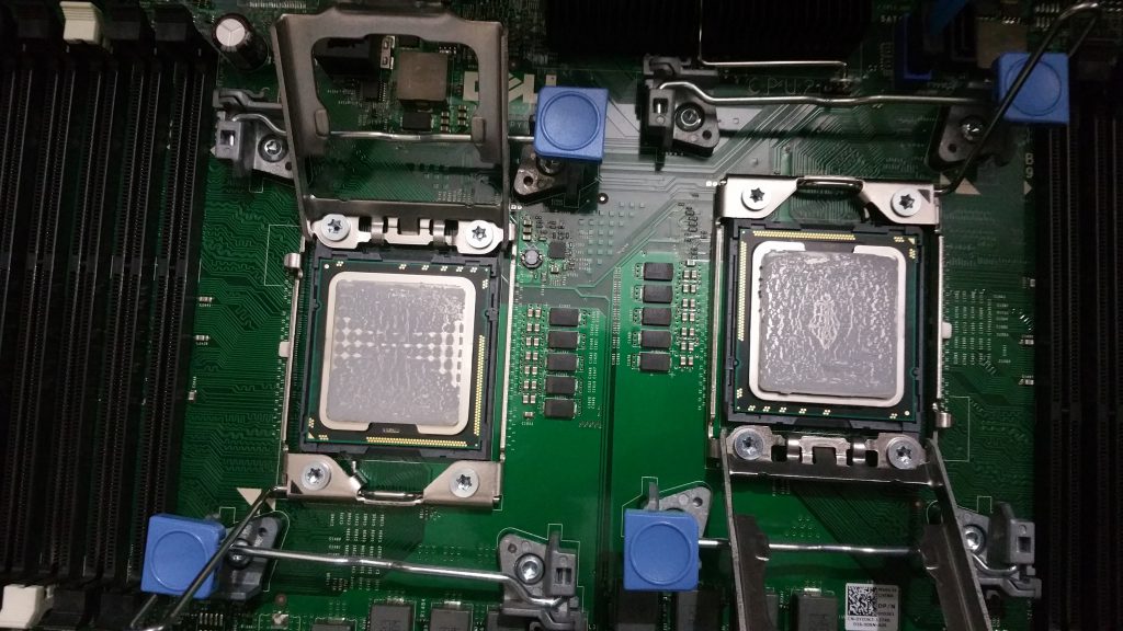 Intel Xeon X5670 - 8