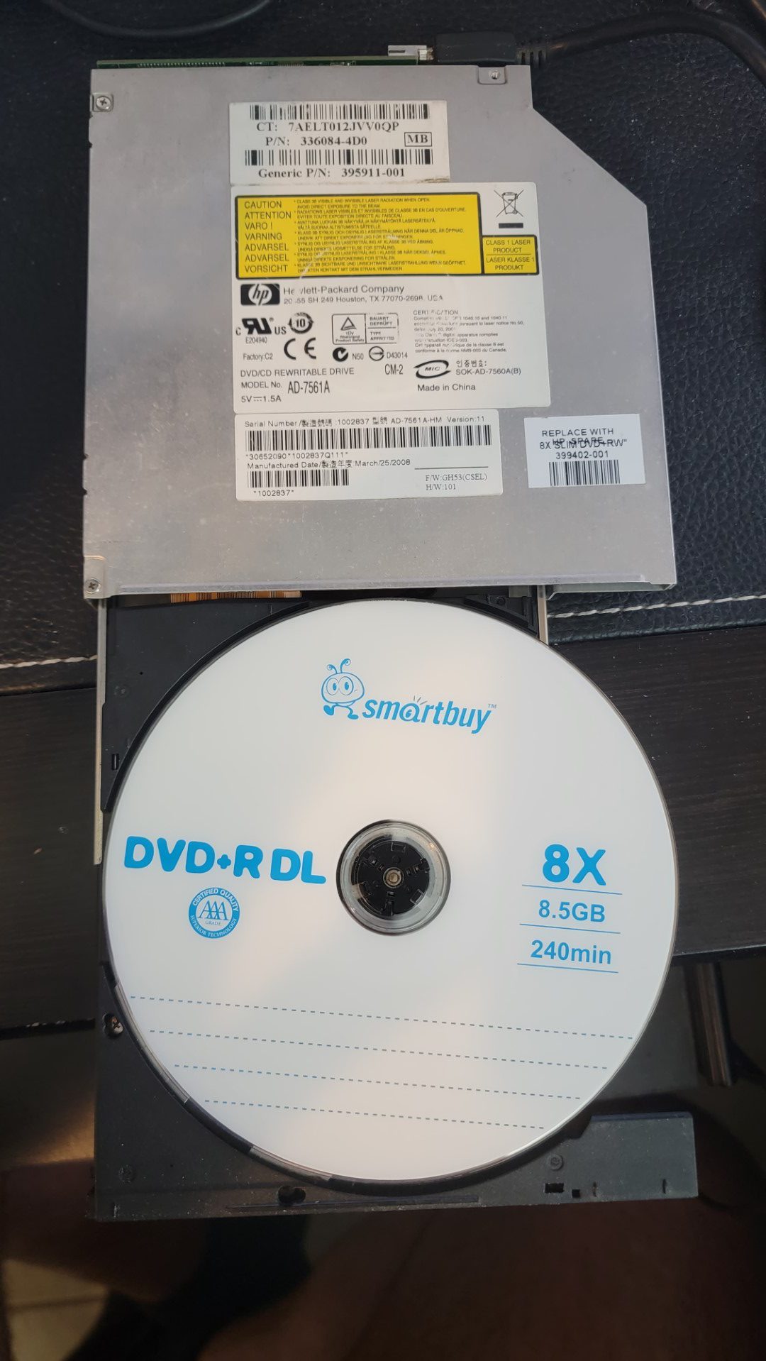 Optiarc AD-7561A with SmartBuy DVD+R DL