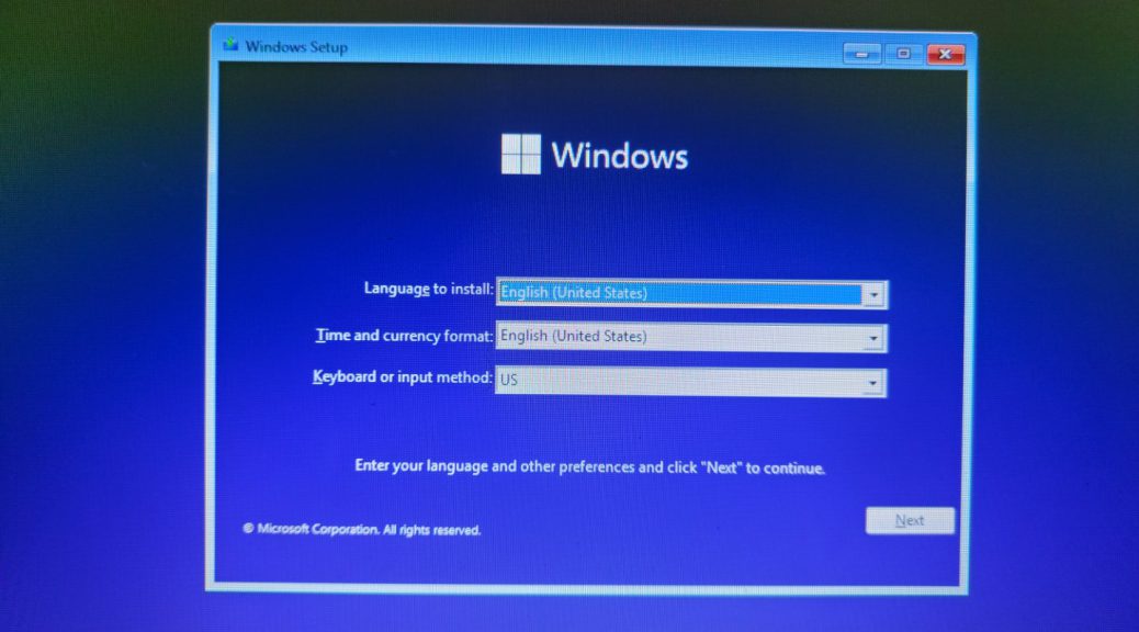 Attempting to install Windows 11 build 21996 2