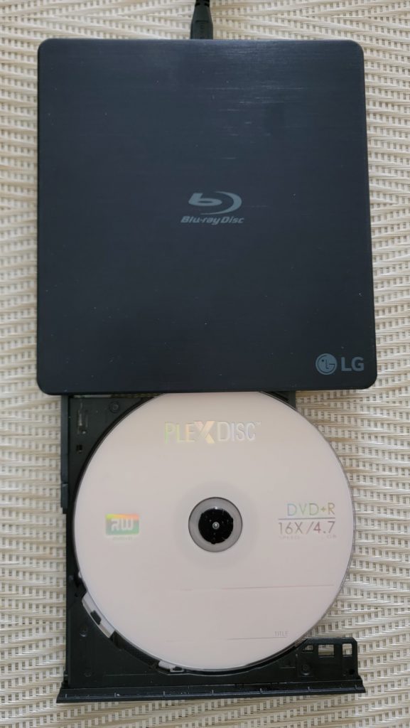 PlexDisc DVD+R Burned in LG BP60NB10 2