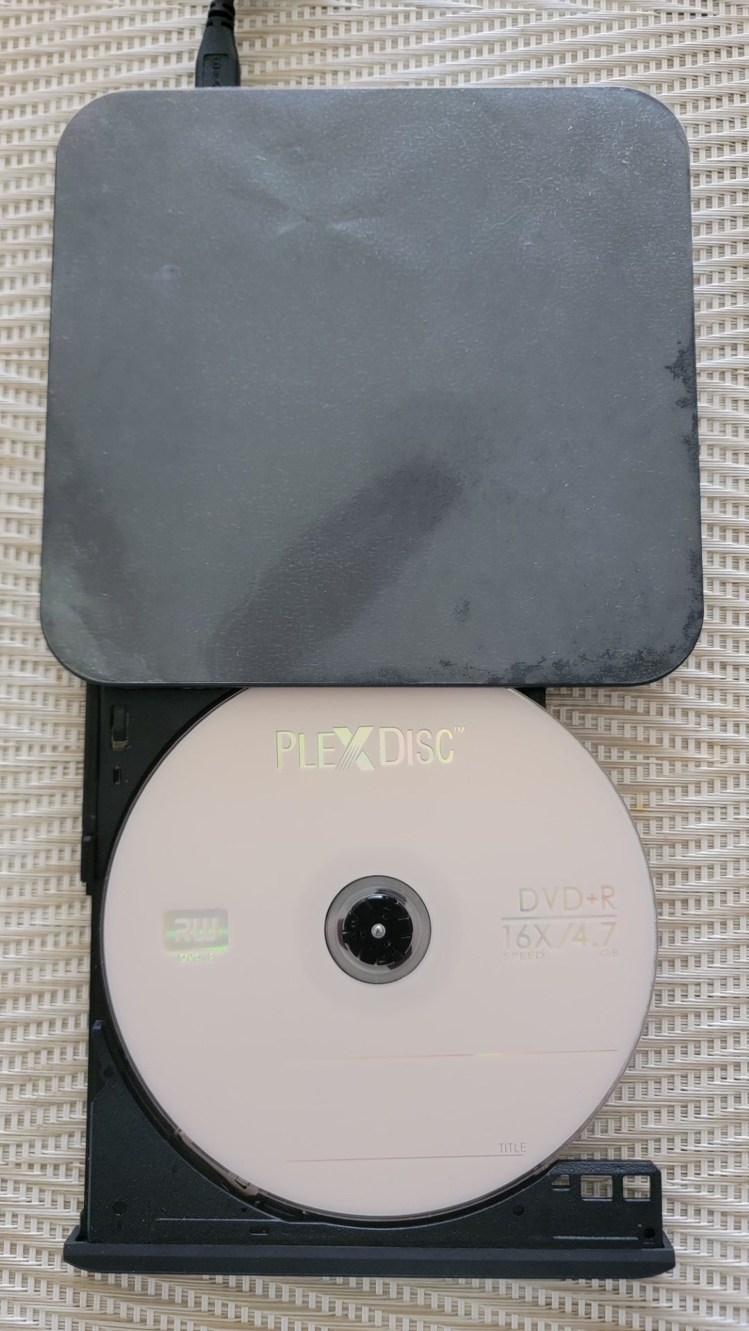 PlexDisc DVD+R in the LG GP96YB70 External Slim Optical Drive