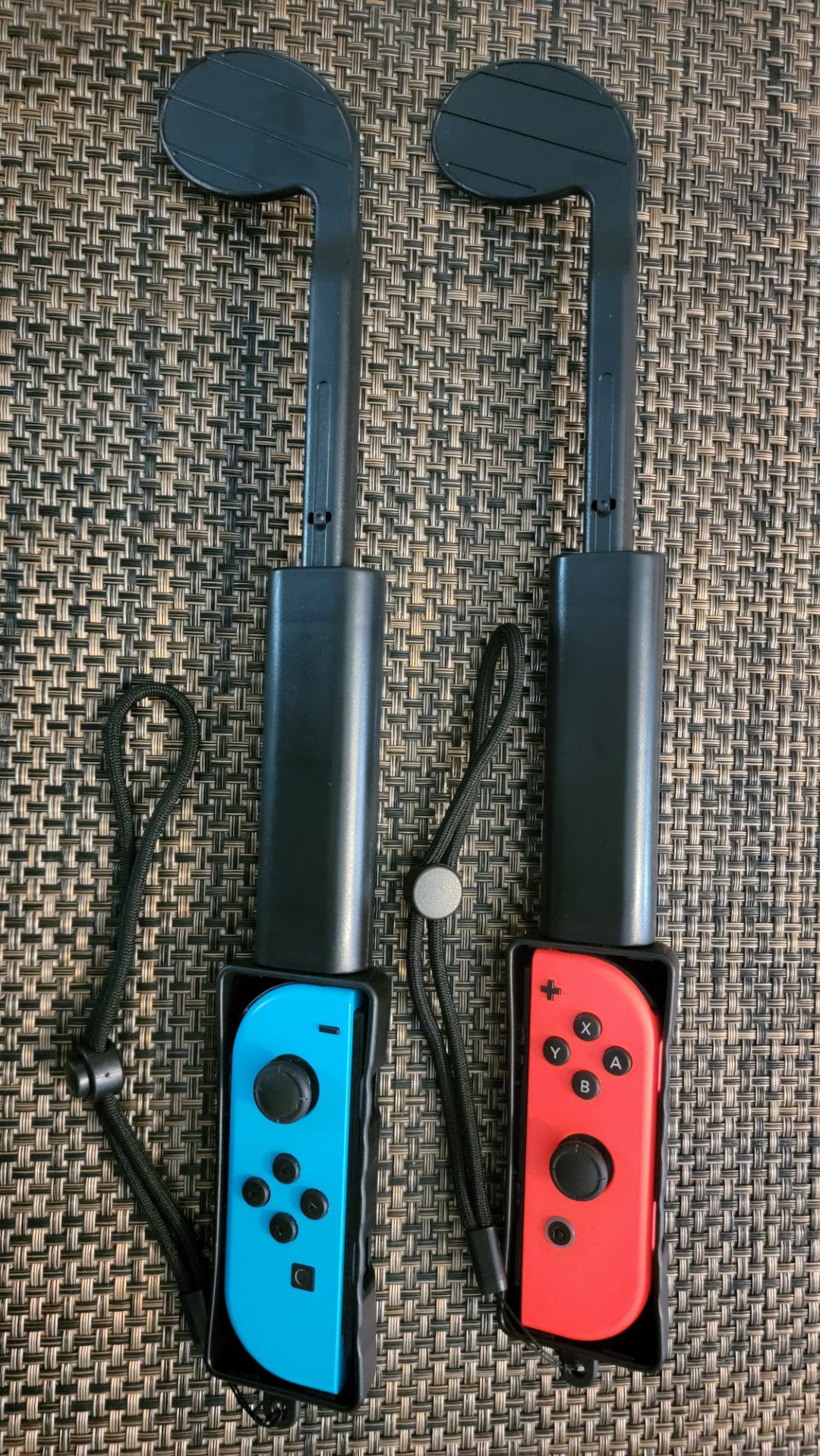 YUANHOT Nintendo Switch Joy-Con Golf Grips with Joy-Cons inserted