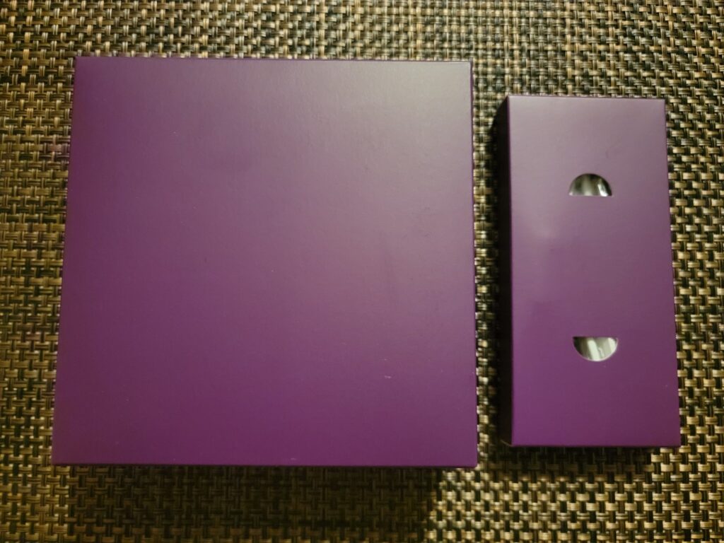 LG GPM2 BTS Violet Edition GPM2MV10 - Boxes containing DVD drive and cables