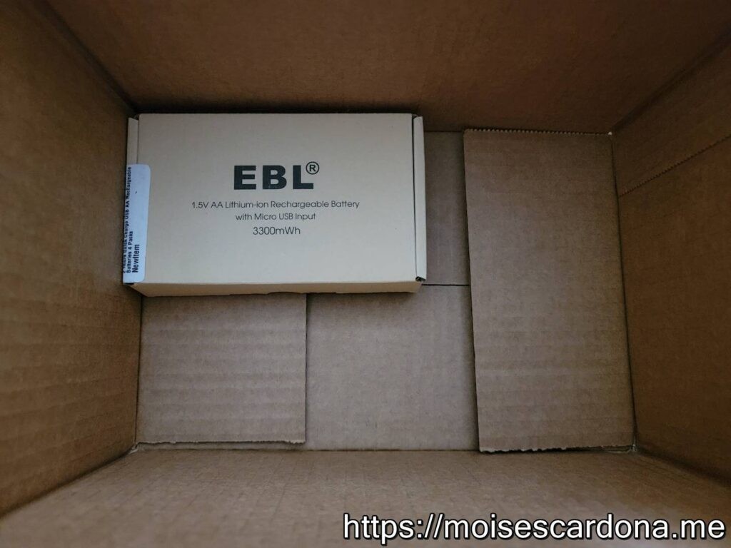 EBL 4-Pack AA USB Li-Ion Battery 001