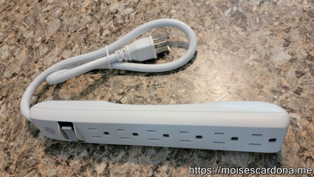 GE 6-Outlet Power Strip 003