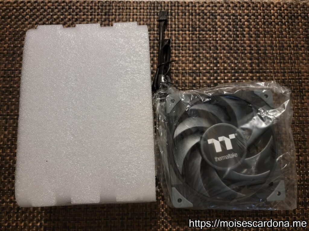 08 - Thermaltake TOUGHAIR 310 Heat Sink and Fan Unopened