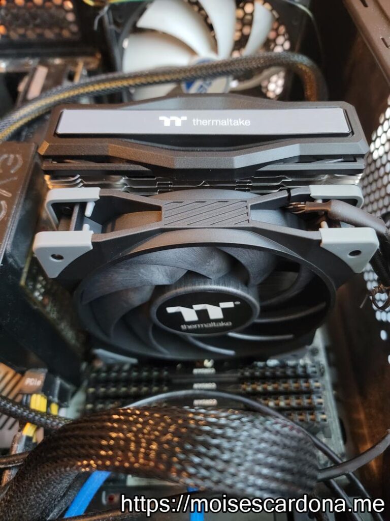 19 - Thermaltake TOUGHAIR 310 Fan Installation 3