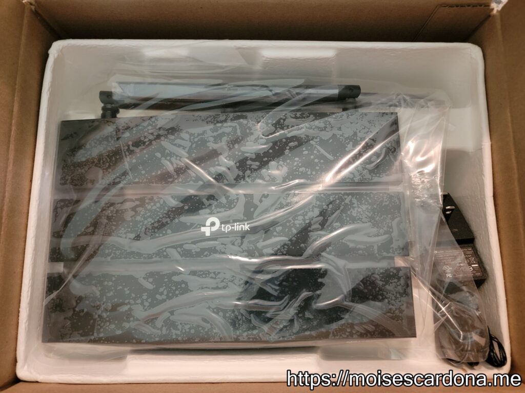 03 - TP-Link Archer A7 V5 inside refurbished box