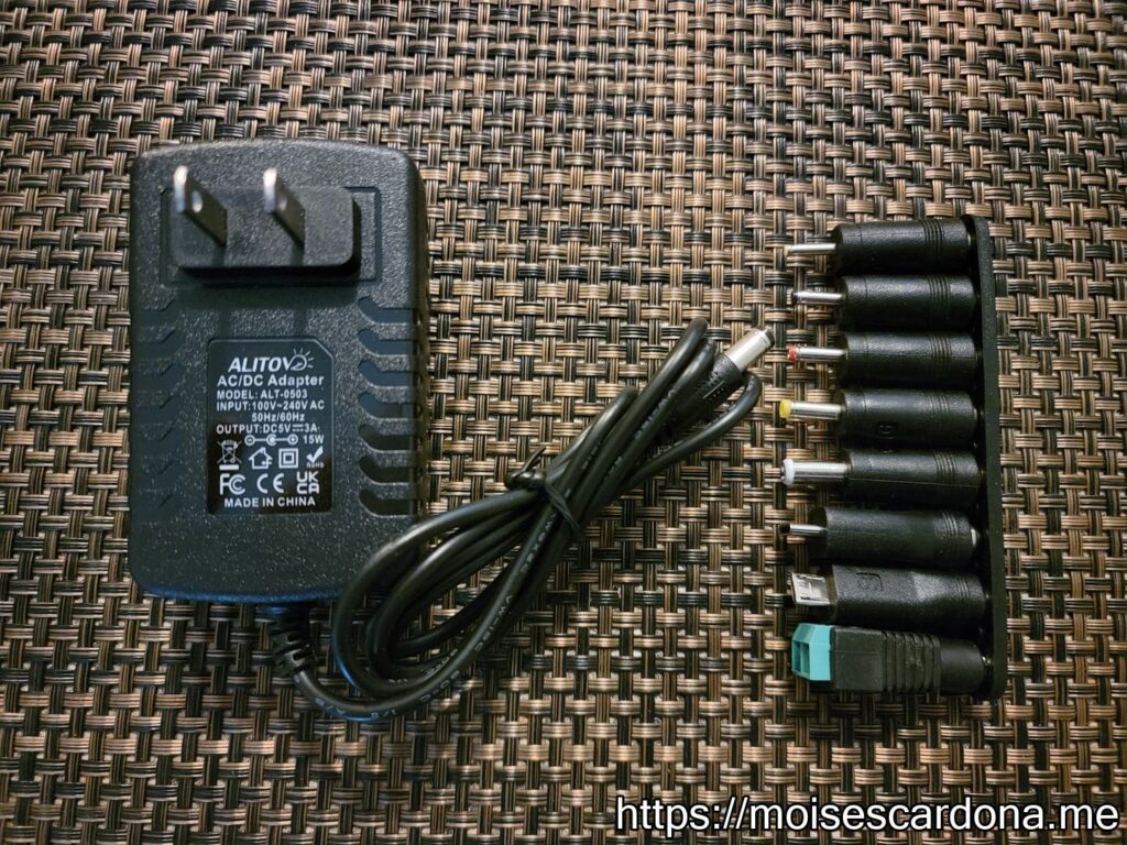 04 - ALITOVE 5V 3A Power Adapter - Power Adapter out of the bag