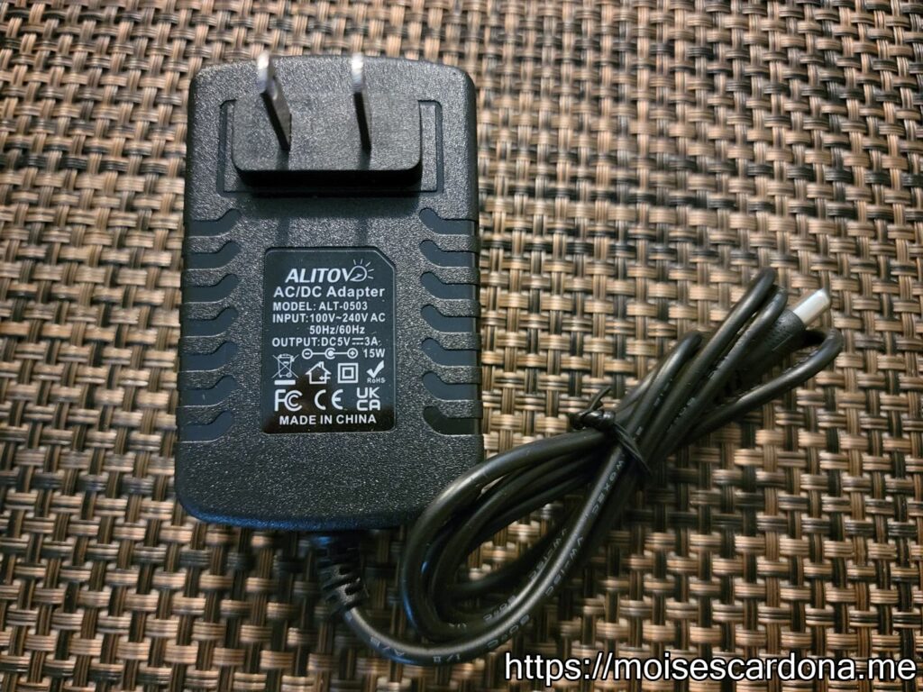 06 - ALITOVE 5V 3A Power Adapter closeup