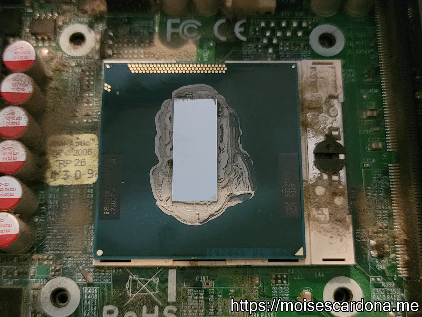 08 - Installing the Intel i7-3720QM CPU in the Socket G2