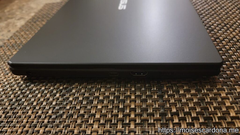 ASUS E210MA 11.6 inch laptop - 11 - Laptop side 2