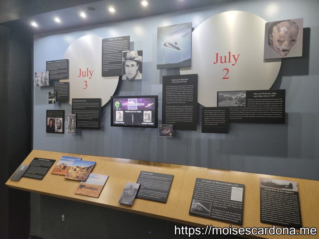 International UFO Museum and Research Center - 2022-10 017
