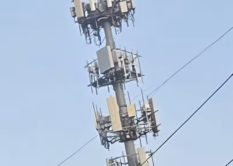 2 - Verizon eNB 145629 Ocala Paddock Mall closeup