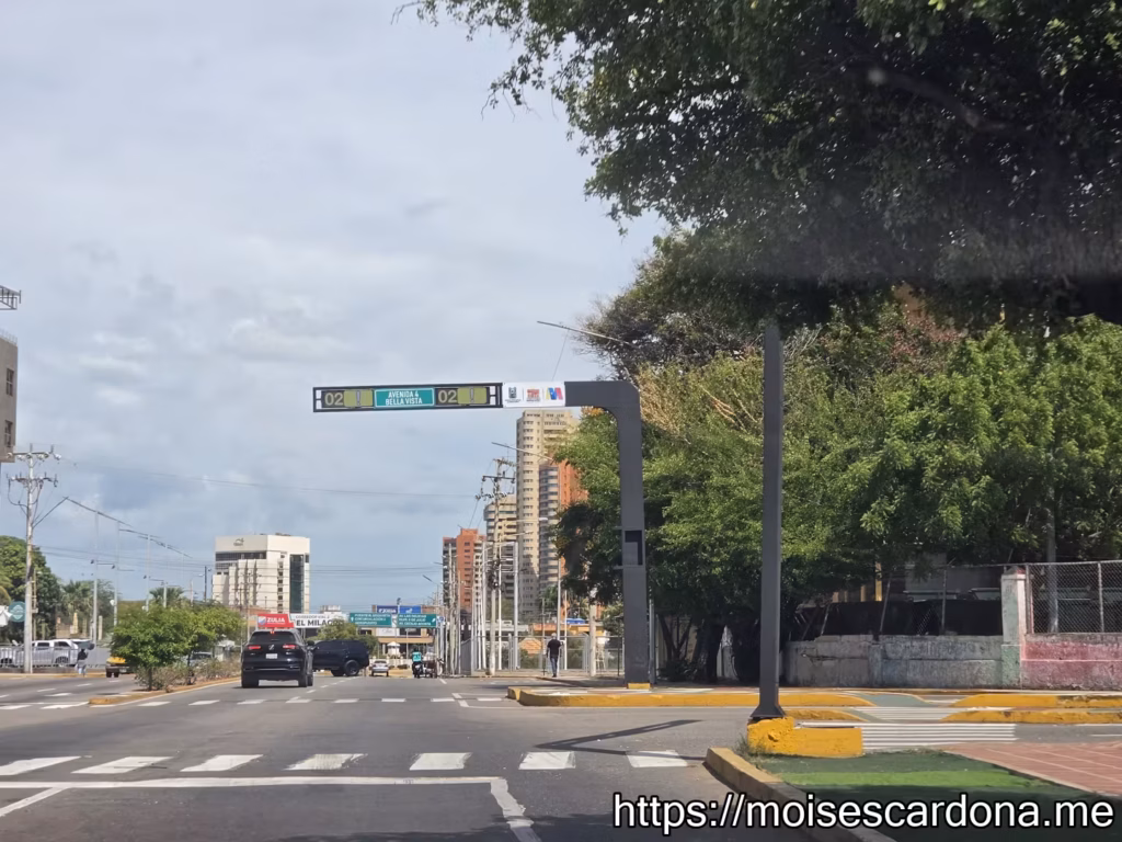 Digital traffic lights - Maracaibo, Venezuela - 2026-05 - 01