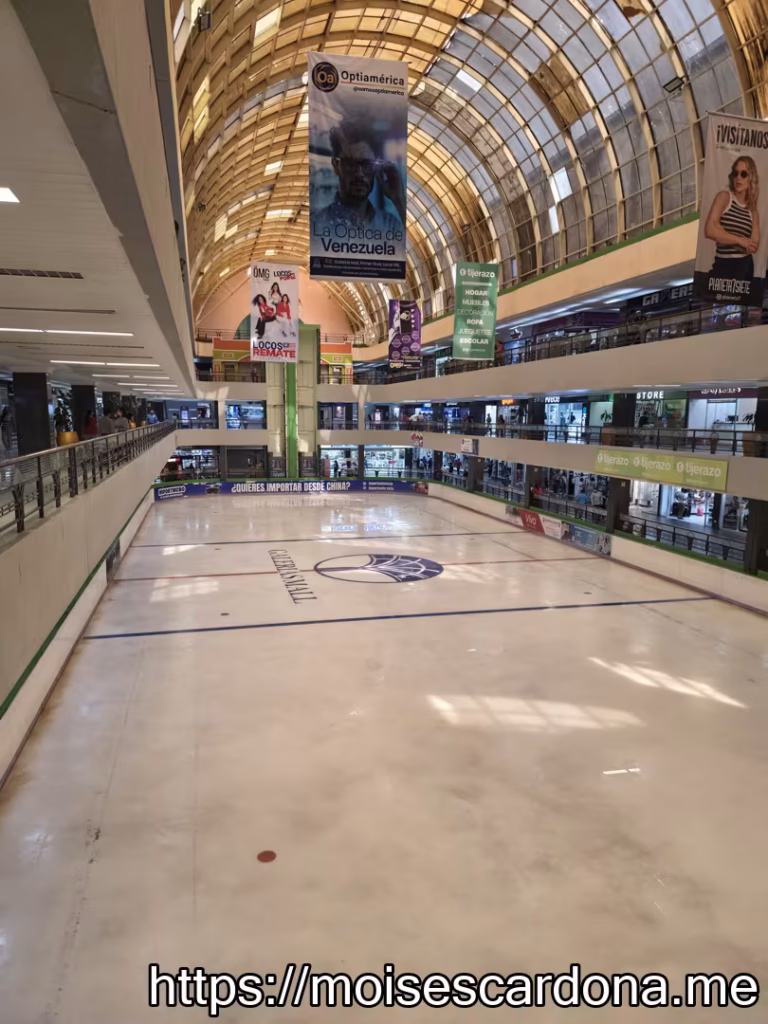 Galerias Mall - View with the Ice Skating rink-out-watermark