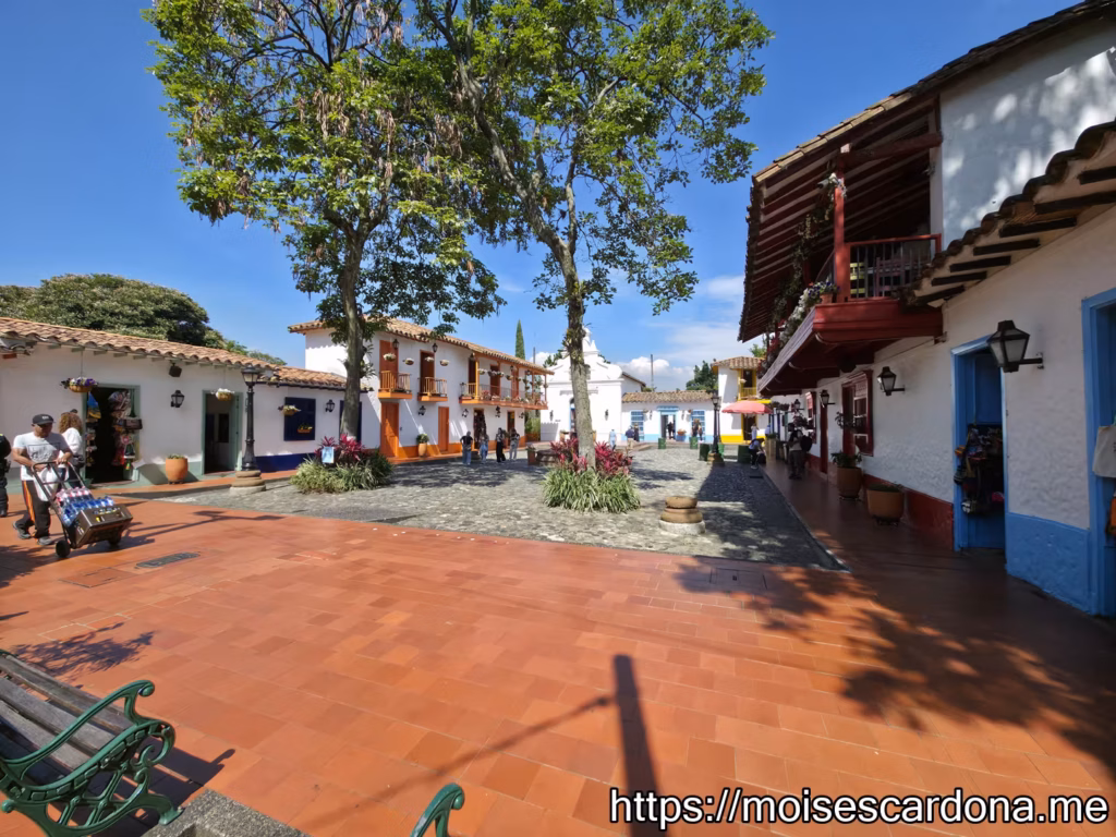 Pueblito Paisa - 2025-10-09 - 03